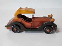 Carro de madeira miniatura