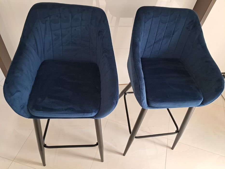 Hokery/ stołki barowe, krzesła wysokie welurowe w kolorze granatowym
