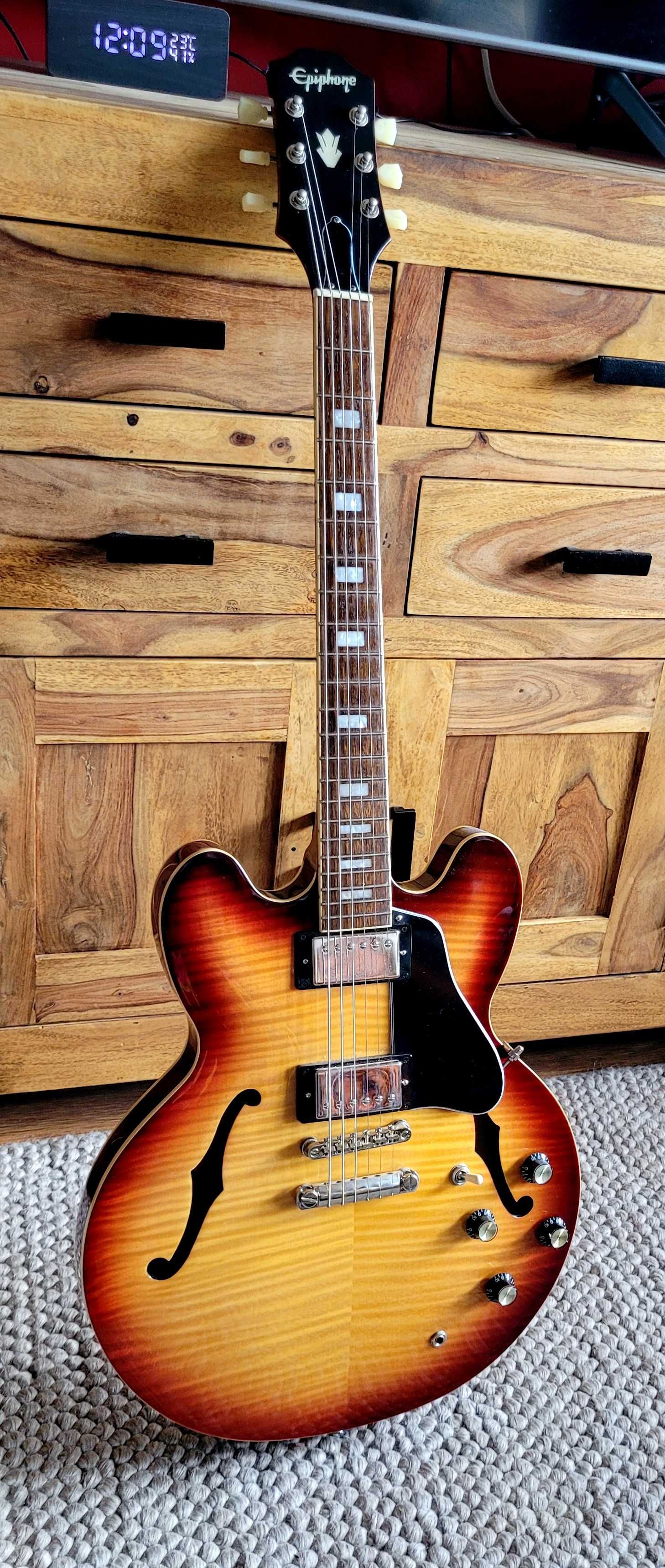 Epiphone ES 335 Inspired by Gibson Figured Raspberry Tea Burst