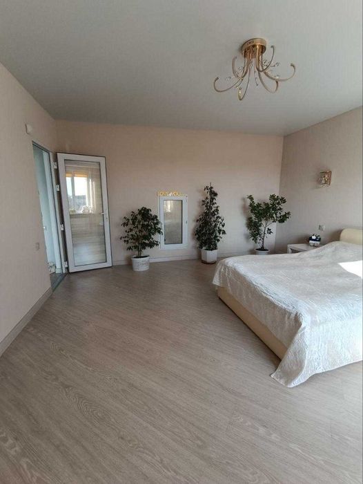 Продам 2-х этажный дом на Черемушках. Ремонт.