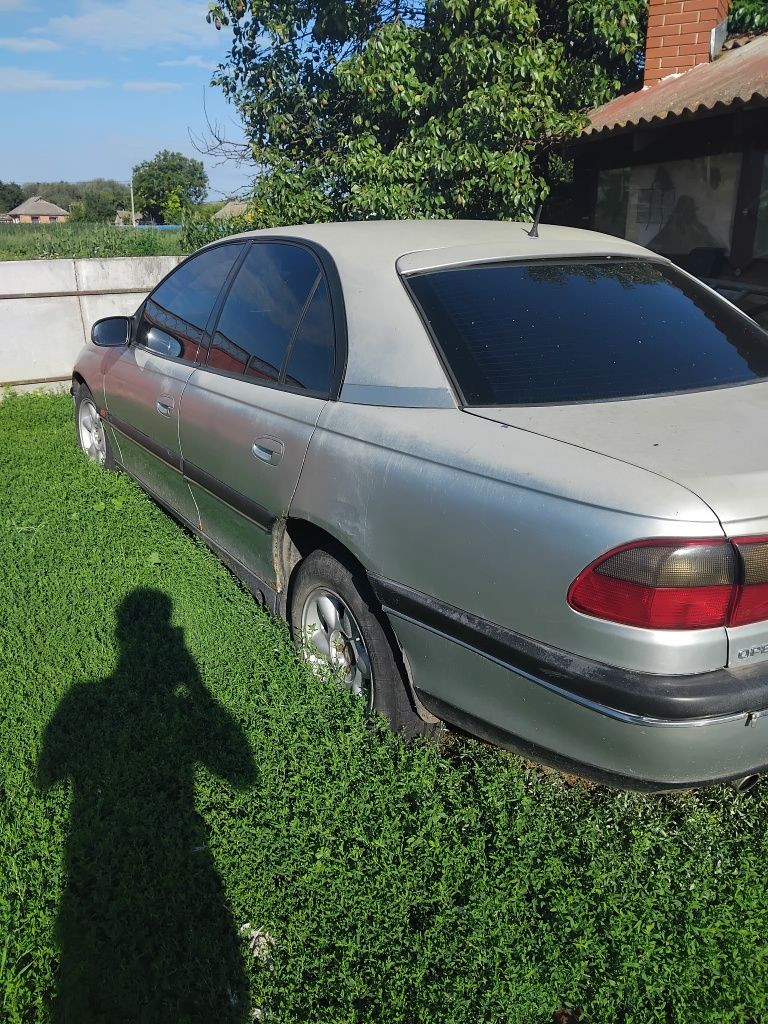 Opel Omega B 2.0 16v