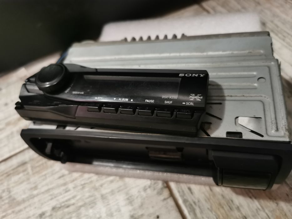 Автомагнітола Sony DSX-A35U.