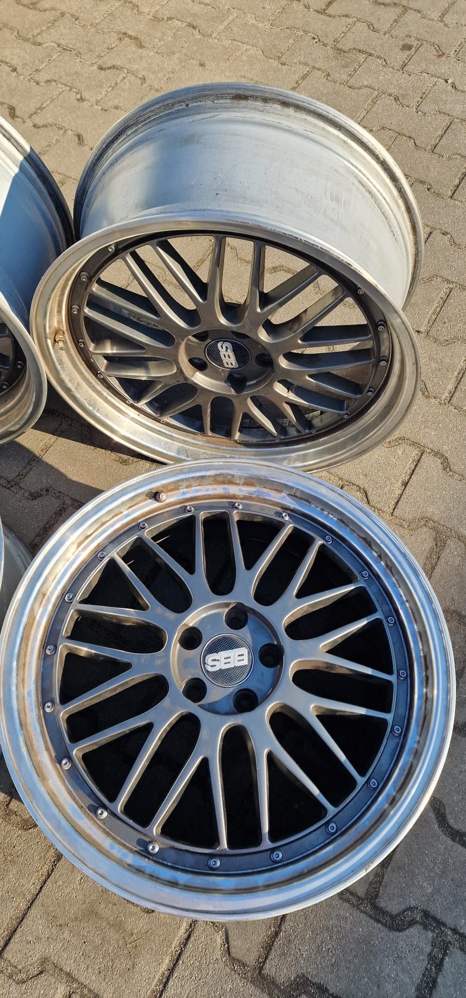 Sprzedam felgi R20