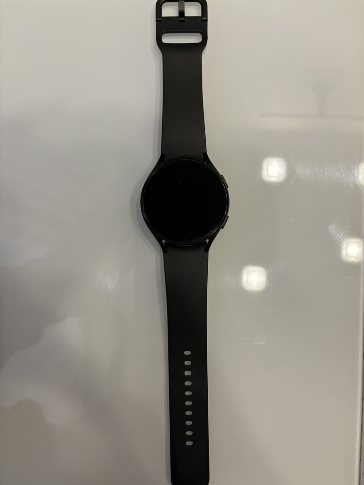 Samsung Galaxy Watch 4 44мм