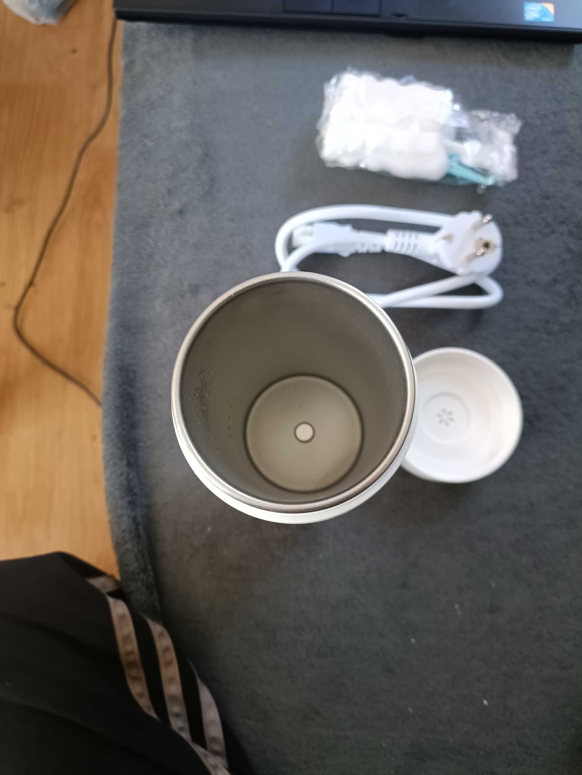 Czajnik turystyczny SY-618 ogrzewacz 300W wyświetlacz 0,5L grzejnik