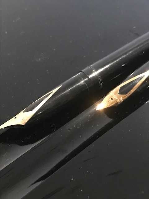 Sheaffer, base de secretária