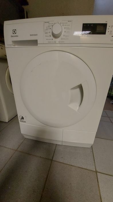 Сушильна машина, Electrolux edh3284pdw.