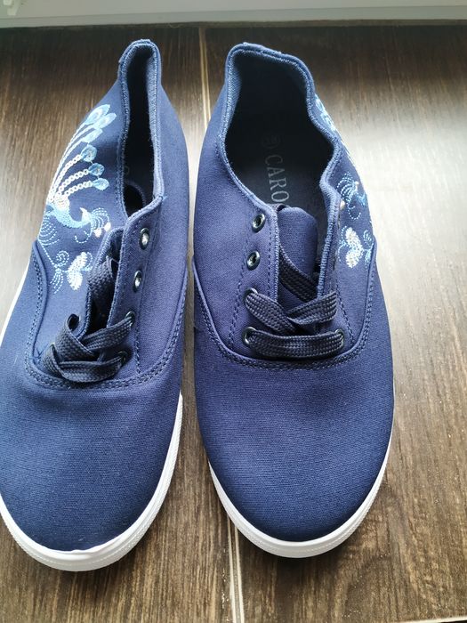 Женские мокасины