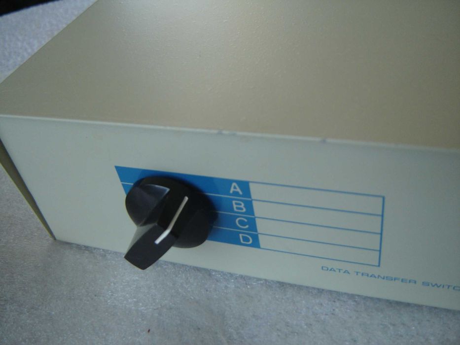 Data Transfer Switch - przełącznik funkcyjny 4 pozycyjny, nowy