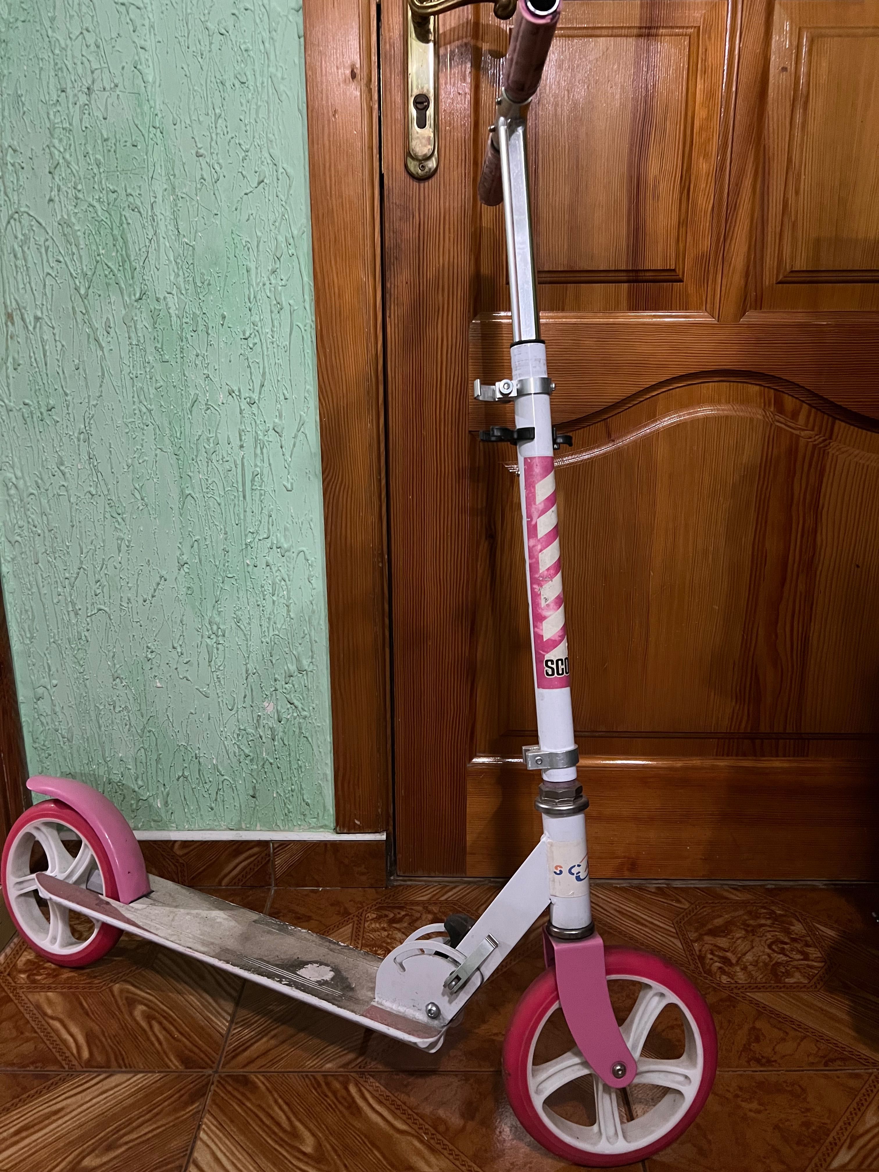 Самокат скутер рожевий