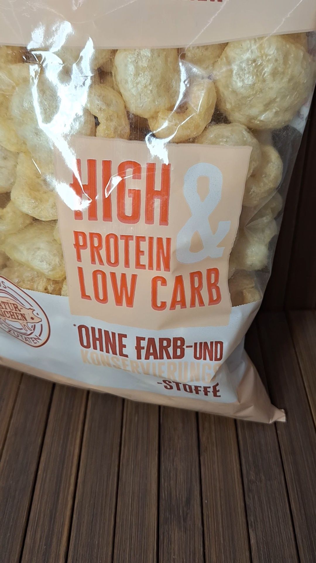 Chrupki, chipsy ze skóry wieprzowej. Low carb. Keto.