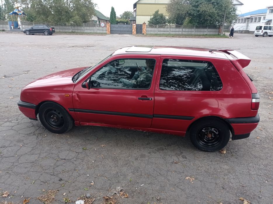Автомобіль гольф 3