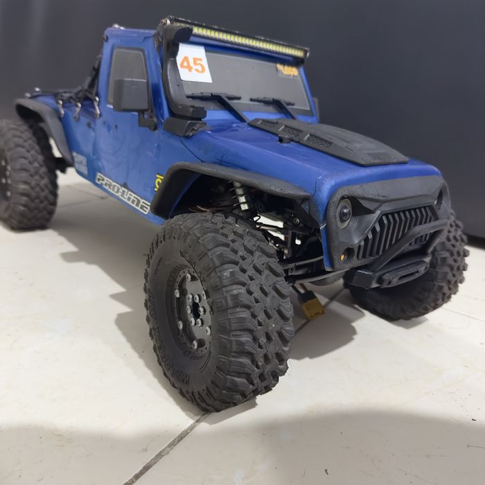 Rc crawler element