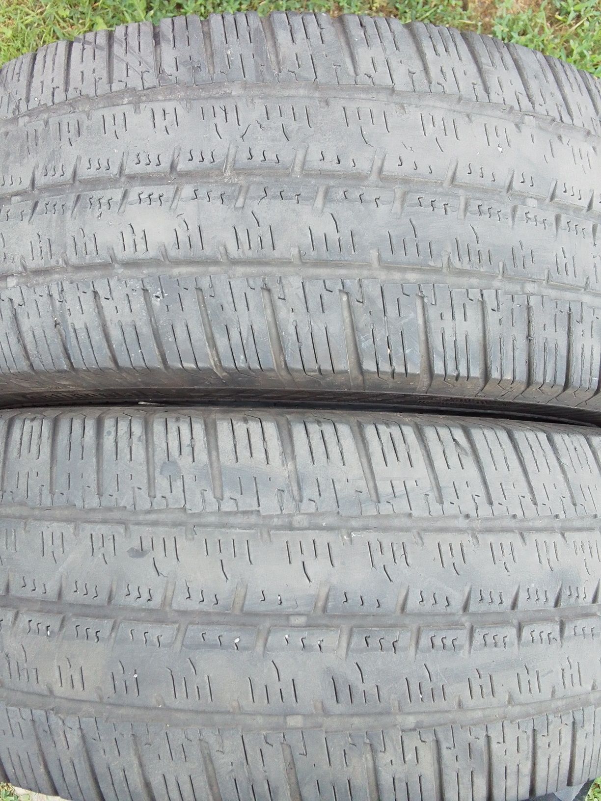Cena za 2 Opony wielosezonowe 235/65r16C CONTINENTAL 2022r 6mm