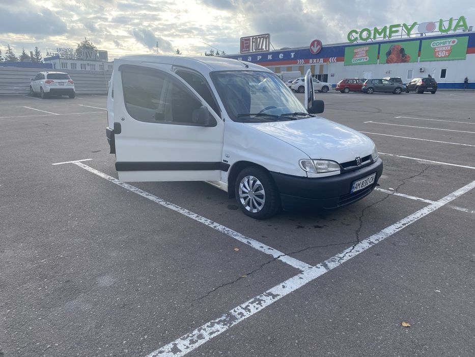 Продам пежо партнер