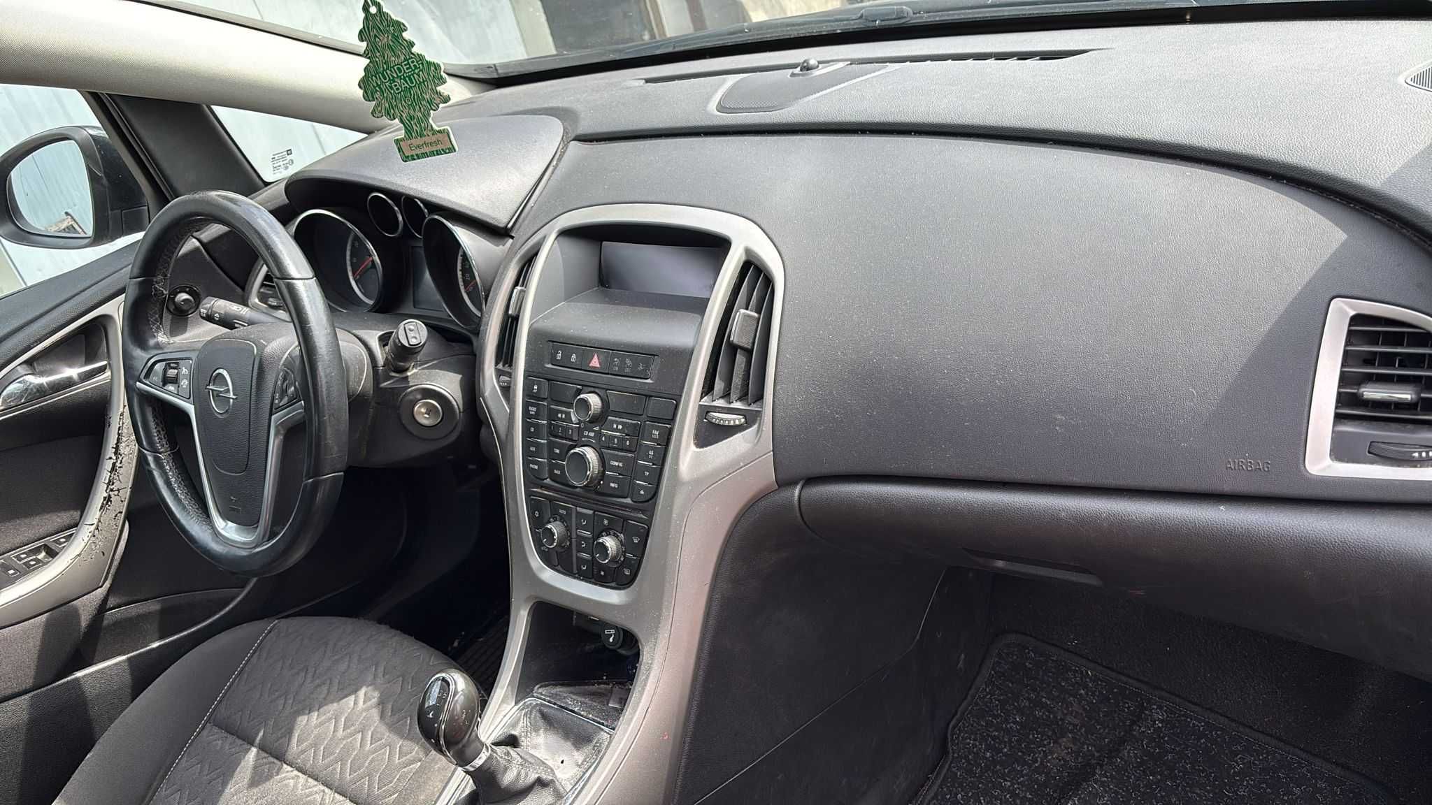 Sprzedam Opel ASTRA "J"