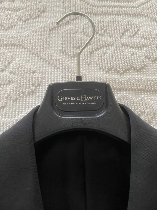 Smoking Gieves & Hawkes em mohair preto (30%) e lã (70%)