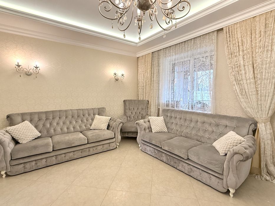 Диванний гарнітур (2+1 крісло) класика