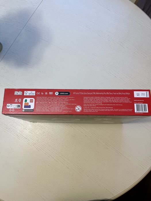 Конструктор LEGO ICONS McLaren MP4/4 і Айртон Сенна