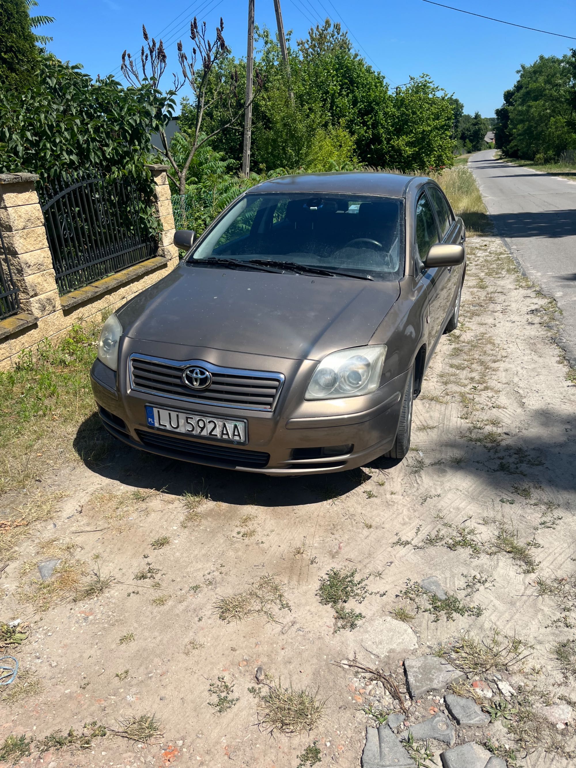 Toyota Avensis II