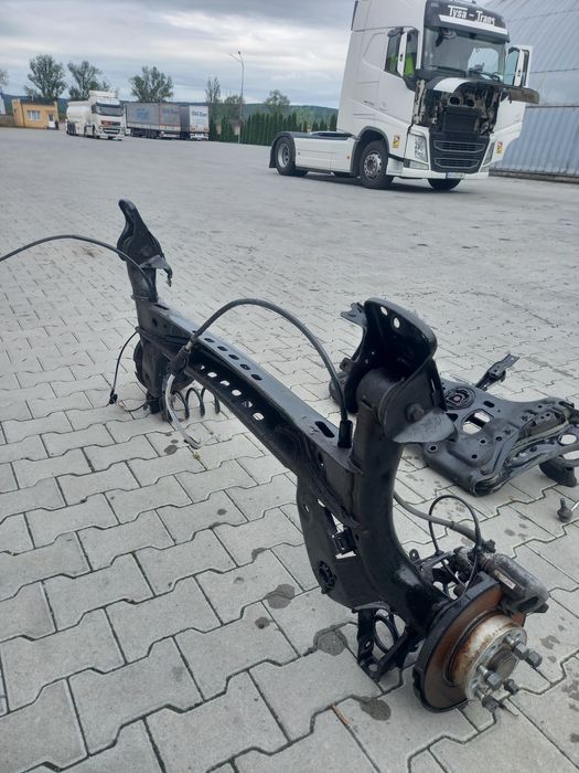 Задня балка Skoda Octavia A7