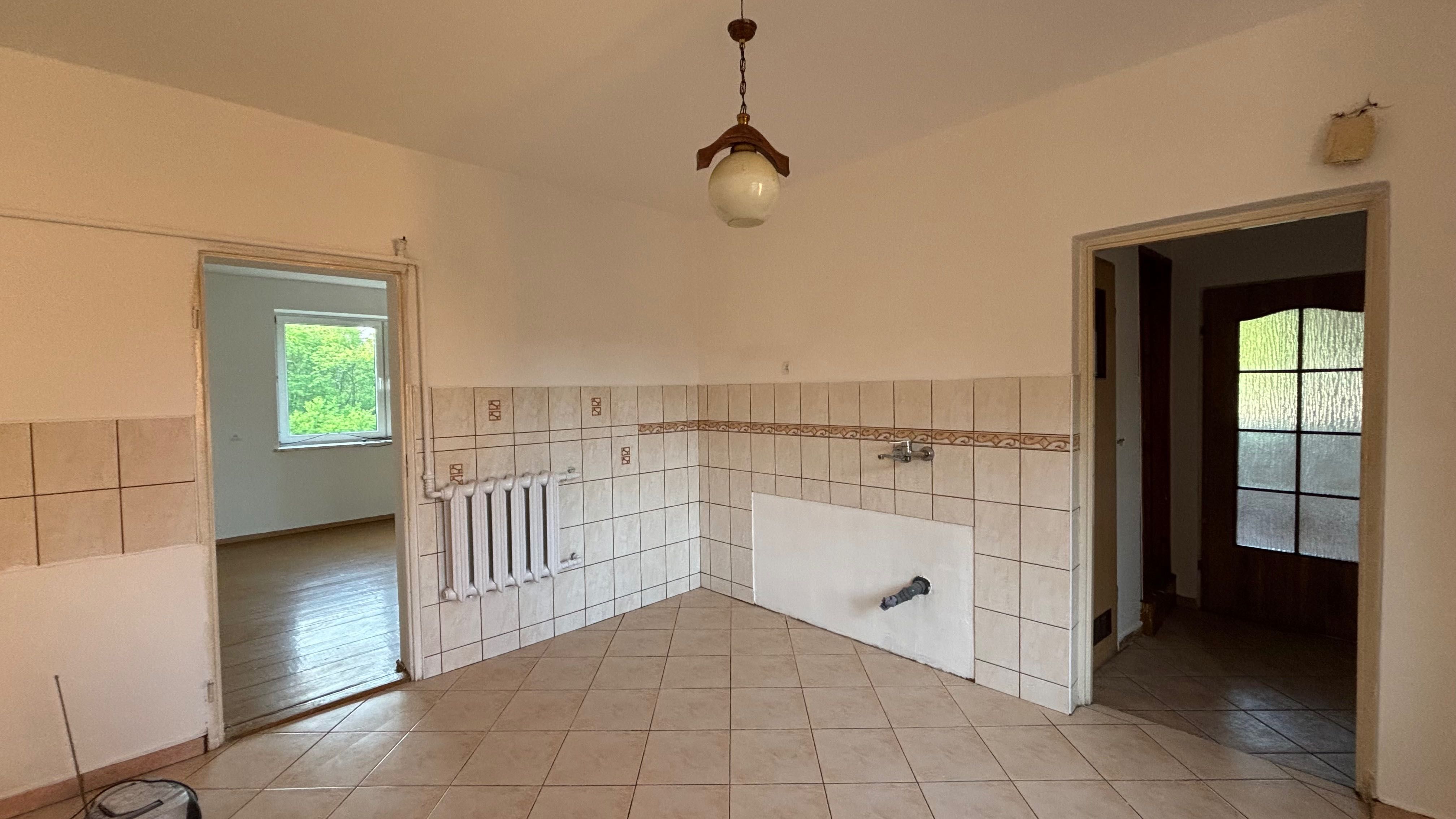Murowany dom 150 m2 wraz z budynkiem gospodarczym/garażem