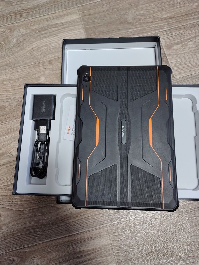 Планшет Sigma Mobile TAB A1025