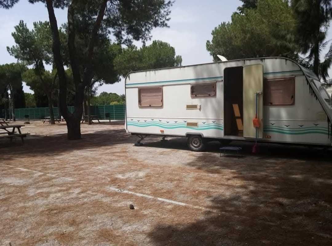 Caravana Pluma 560