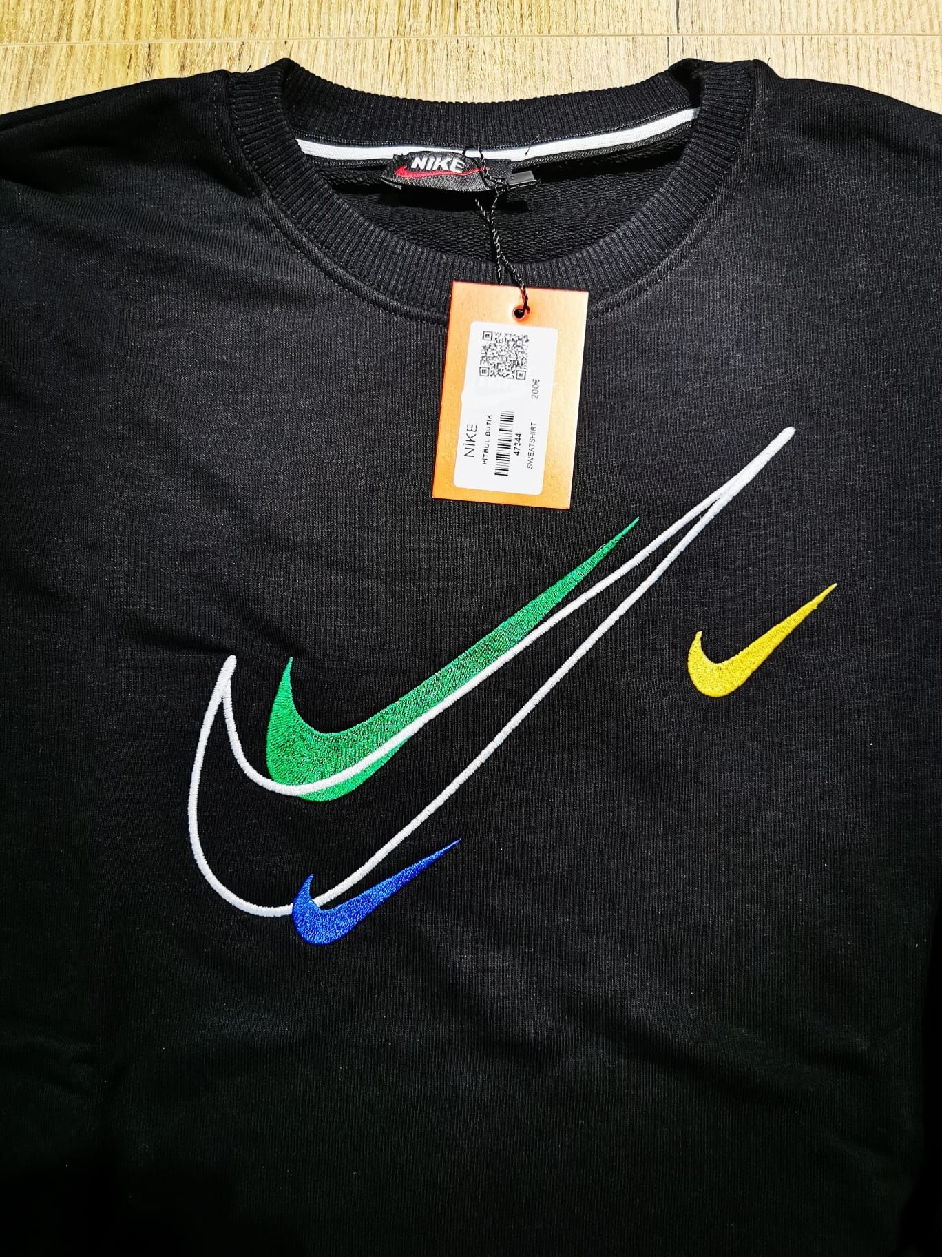 Bluza męskia Nike, dostępne rozmiary M, L, XL, XLL.