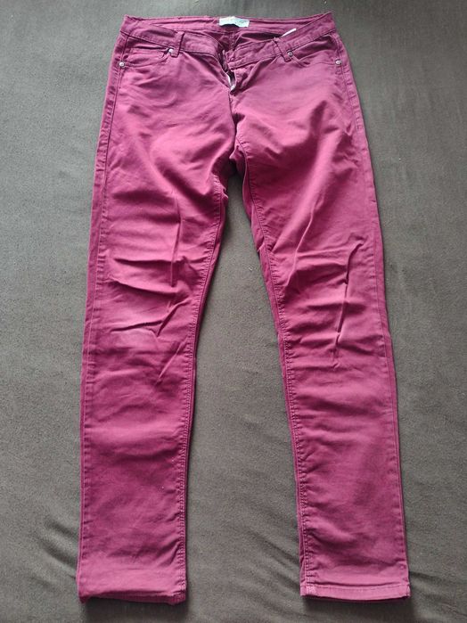 Spodnie bordowe C&A damskie r. 40 - stan bardzo dobry
