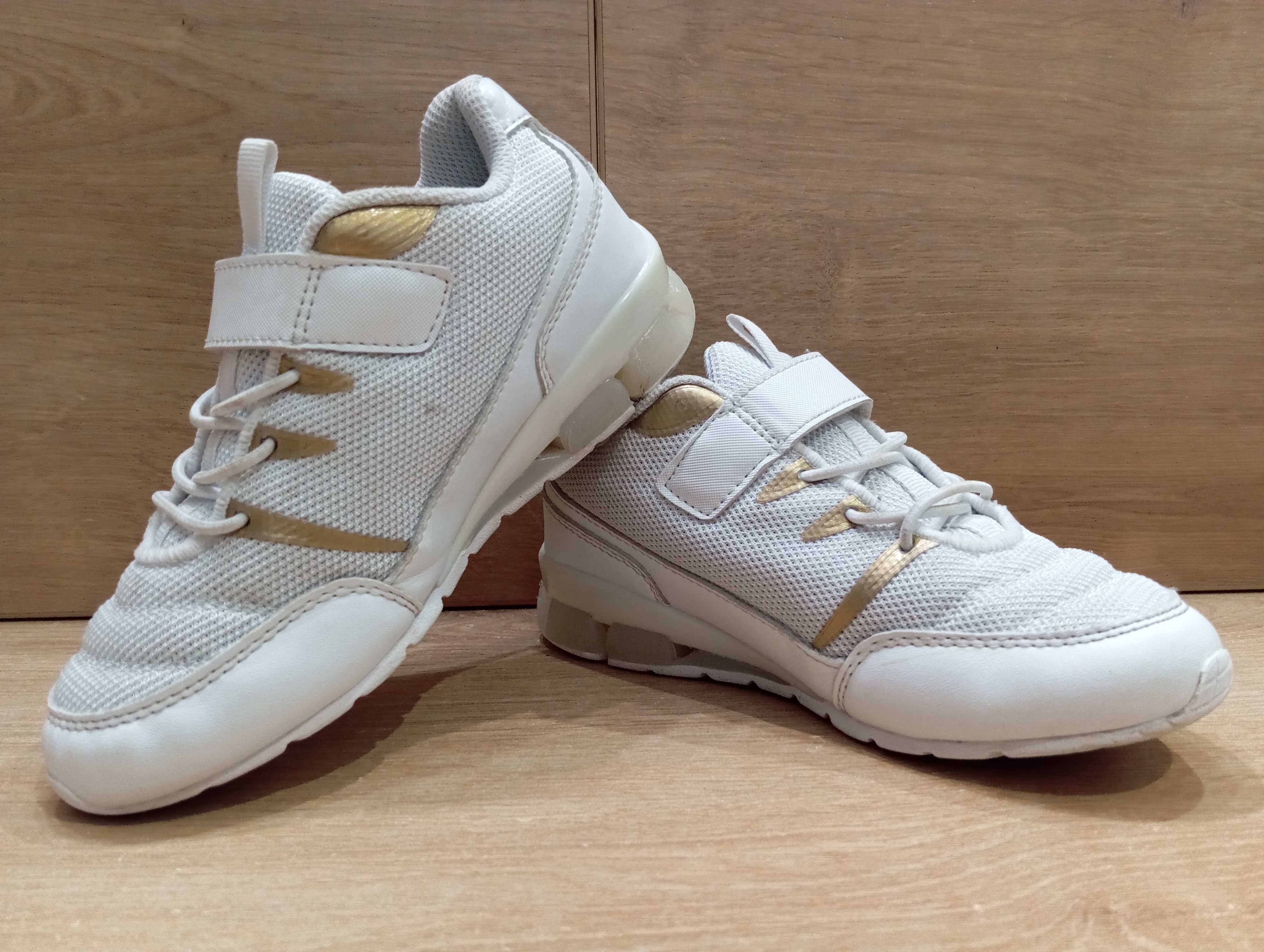 FILA Deichmann Buty Sportowe Dziecięce Rozm. 30 /18,5cm.