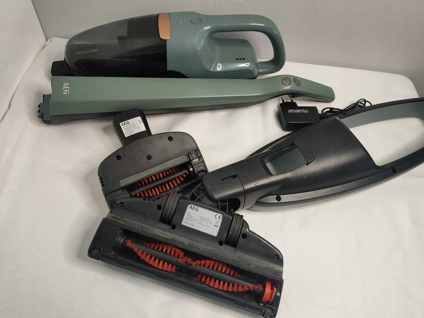 Odkurzacz pionowy AEG QX7-1-I360