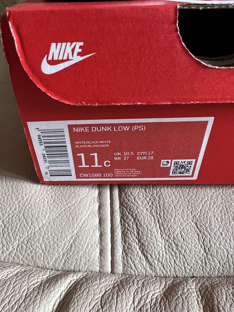 Nike Dunk Low Panda r 28 ,17cm