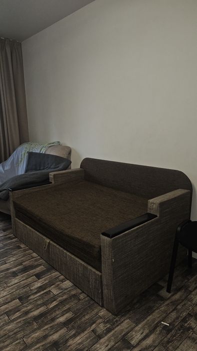 Продам Диван б/у