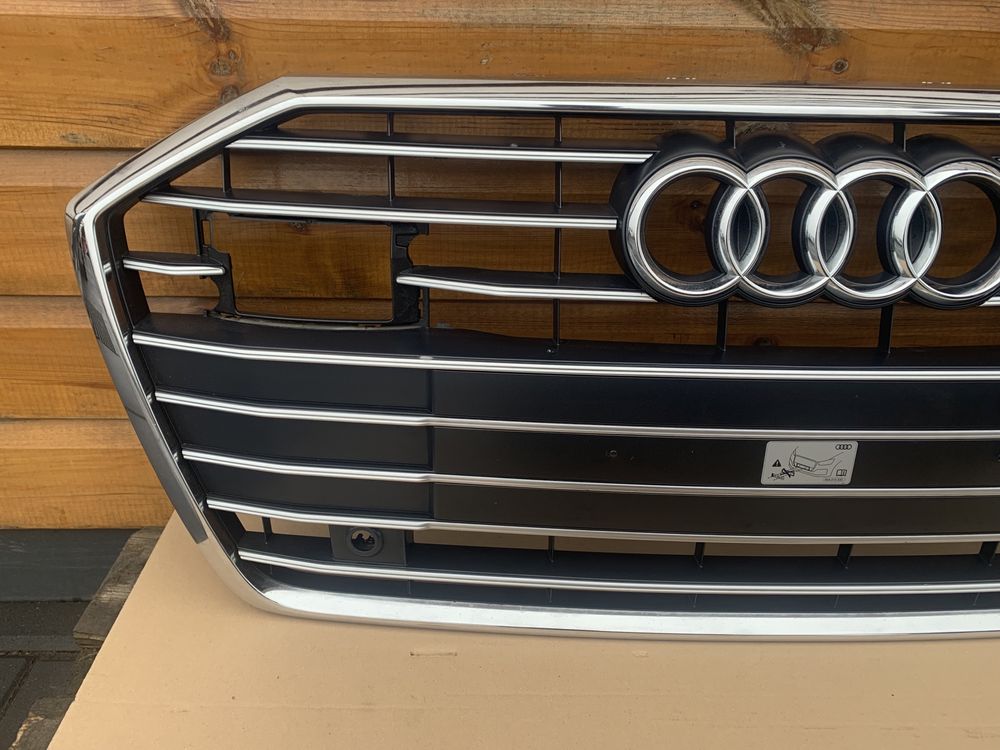 Audi A6 C8 S-LINE atrapa grill 4K0