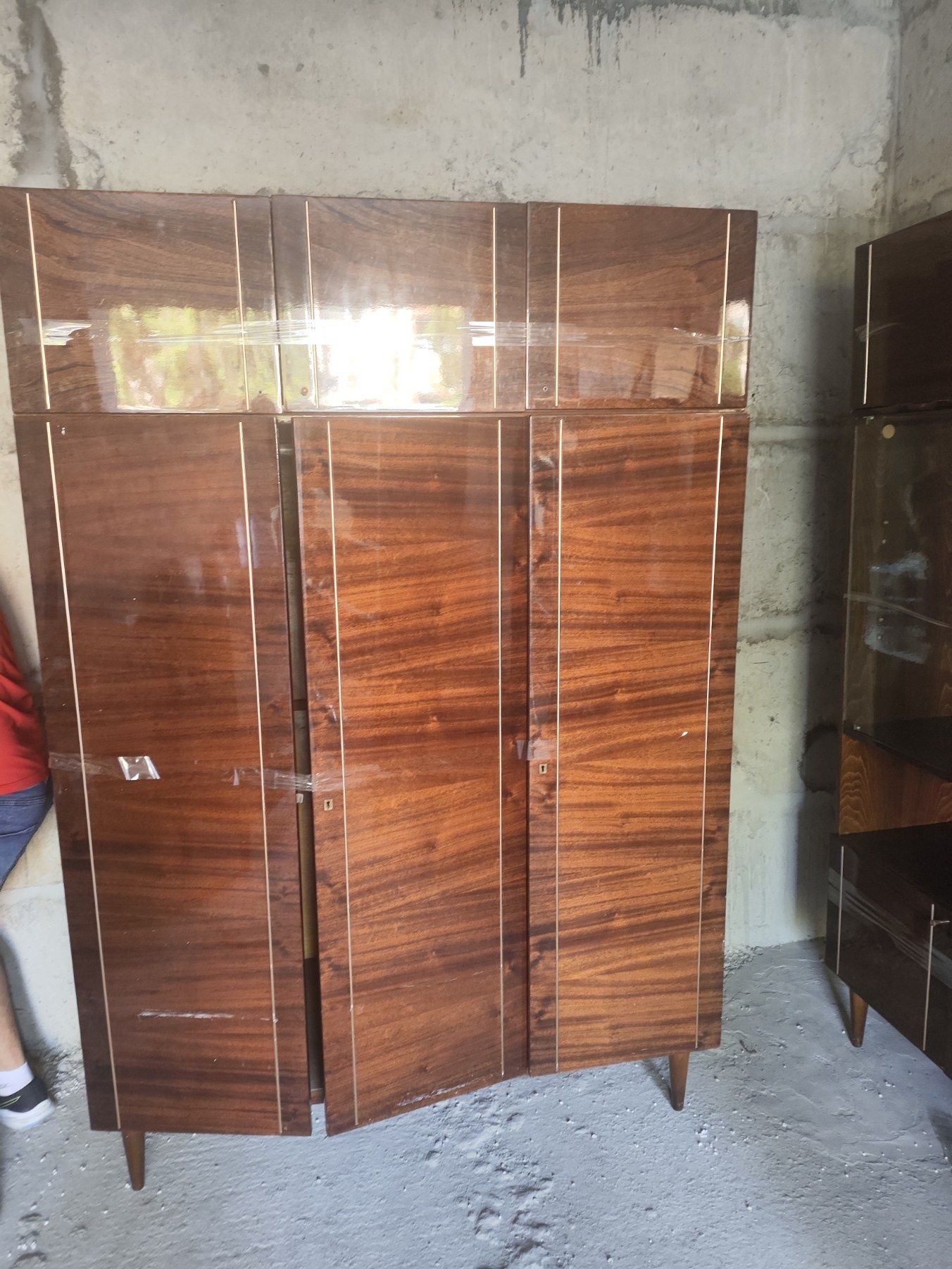 Продам Полки Шкаф Доставка Виставка Стінка