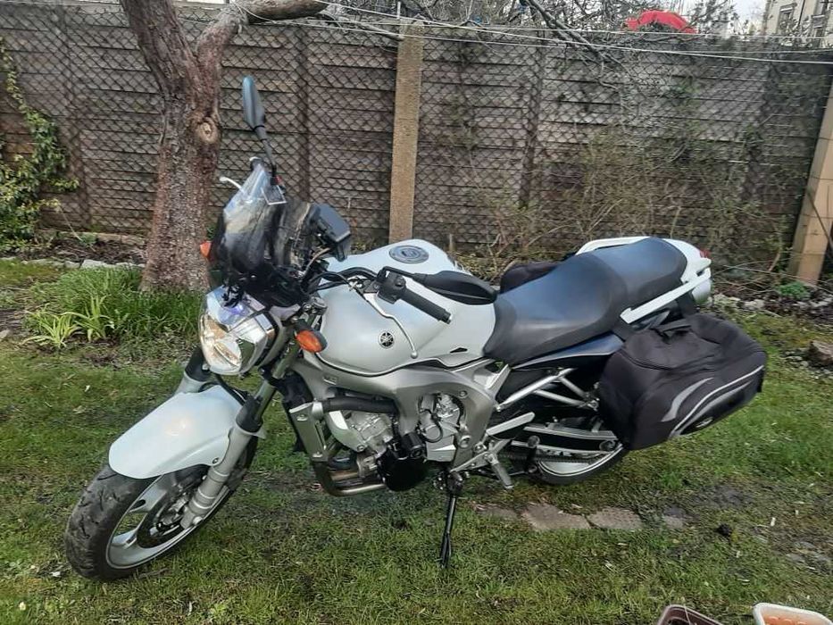 Motocykl Yamaha FZ6 Fazer