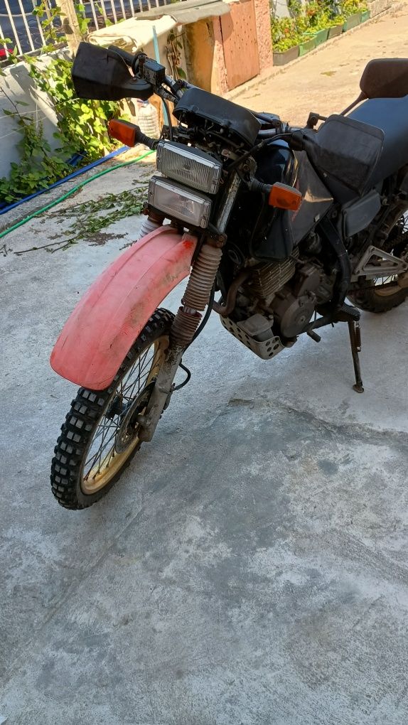 Honda NX 650 Dominator