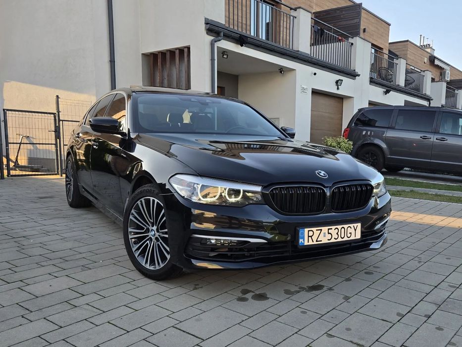 BMW Seria 5 BMW Seria 5 530e Plug-in, iPerformance - lekko uszkodzony!