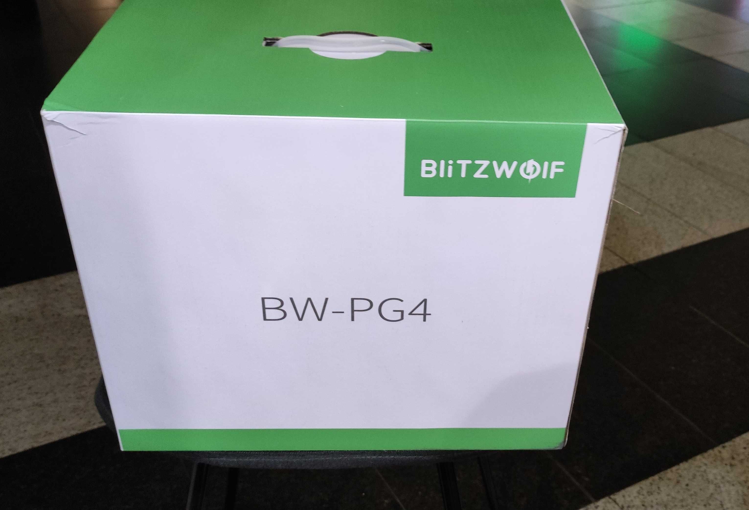 УМБ Blitzwolf BW-PG4 100000 mAh 300W 220V EU QC3.0 PD3.0