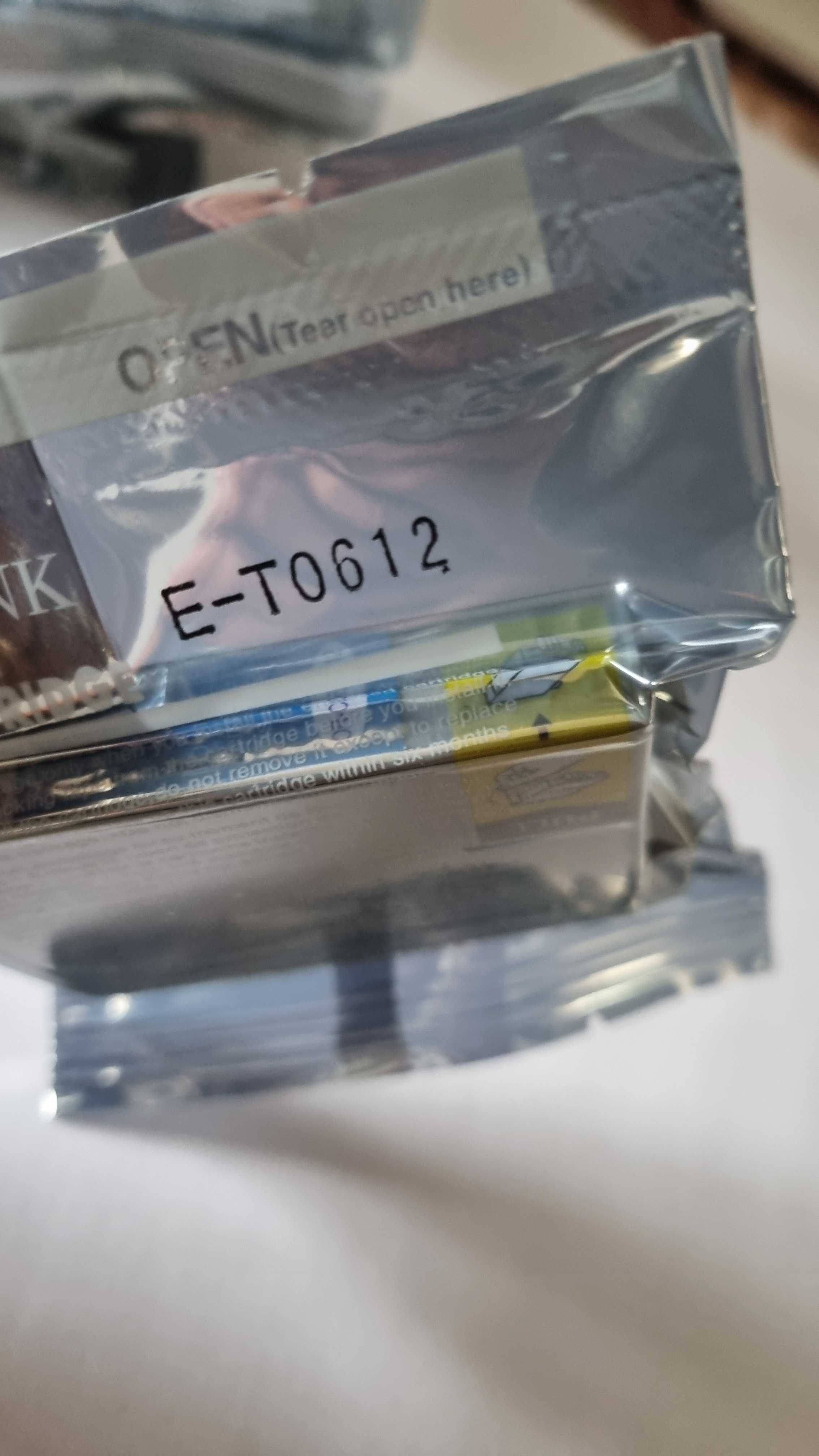 Tusz Epson E-T0611 czarny czerwony niebieski żółty Stylus