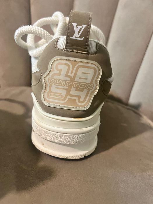 calcado louis vitton