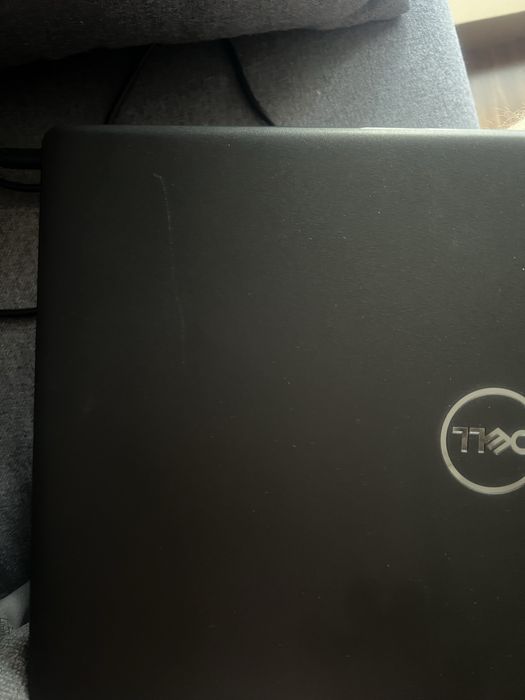 Dell Latitude 3530 jak nowy na gwarancji