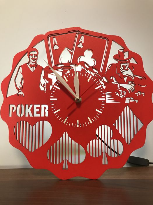 Дерев‘яний годинник Poker,з підсвіткою