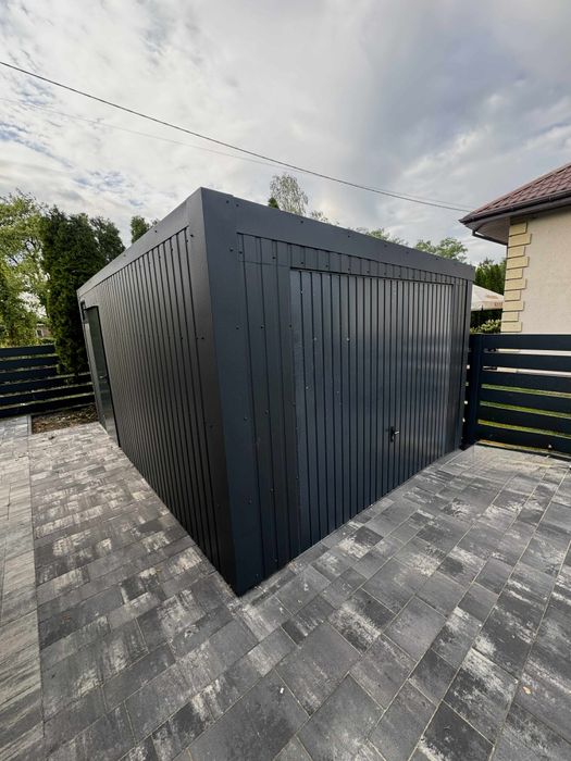 Garaż ocieplany wolnostojący