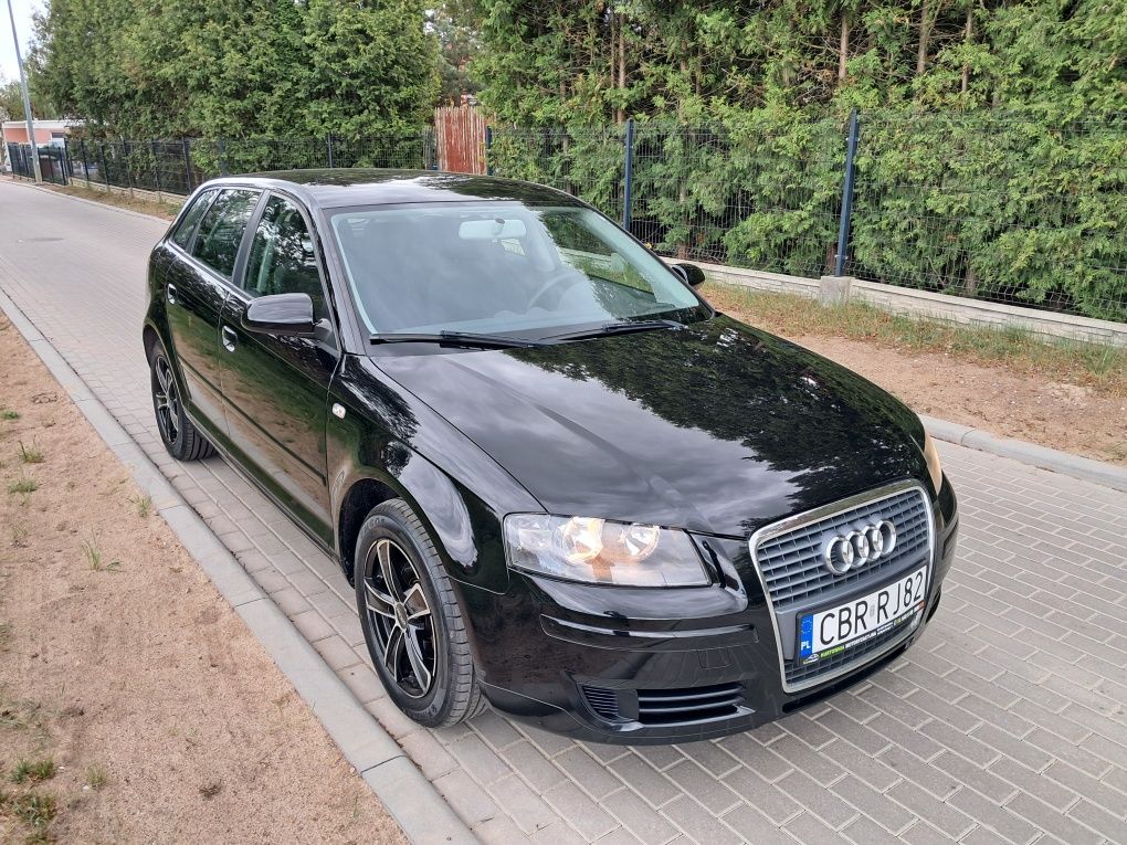 Audi A3 1.6 mpi 102 km 5 drzwi czarna 2008rok