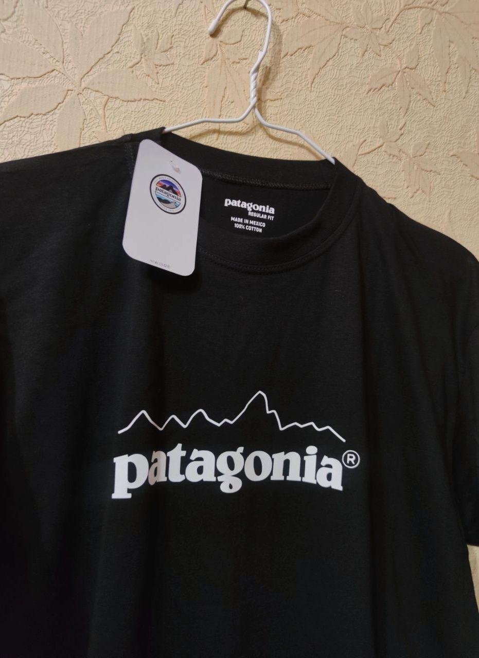 Чорна футболка Patagonia