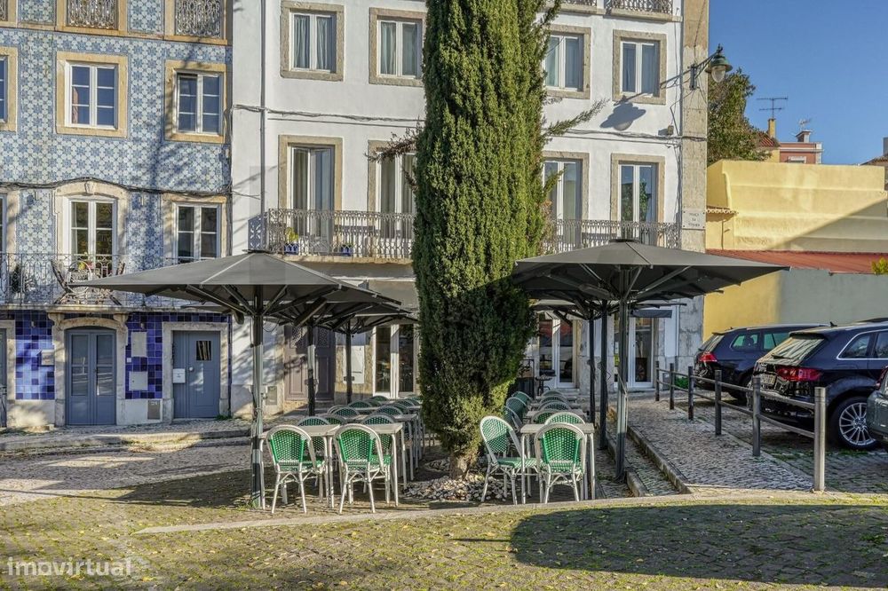 Restaurante com 110m2 + Esplanada I Freguesia da Estrela - Lisboa