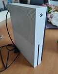 Xbox One S com 512GB com jogos, SEM comando