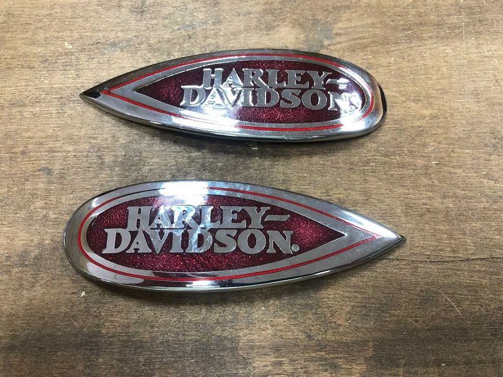 Шильдики-логотипы  на топливный бак для мотоциклов Harley-Davidson